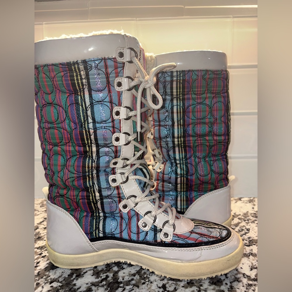 Coach Plaid Quilted Snow Boots Patent Leather Trim ❄️ - Picture 2 of 14